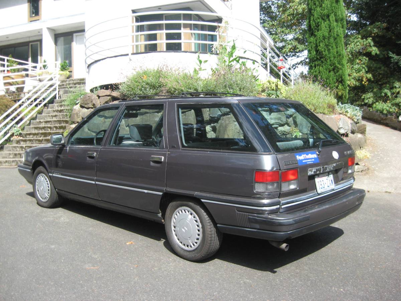 Illustration for article titled At $1,500, Could This 1988 Renault Medallion Wagon be Your Gallic Grocery Getter?